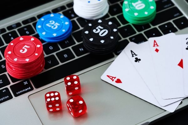 Filipino player enjoying WinMaya sports betting and casino games on mobile